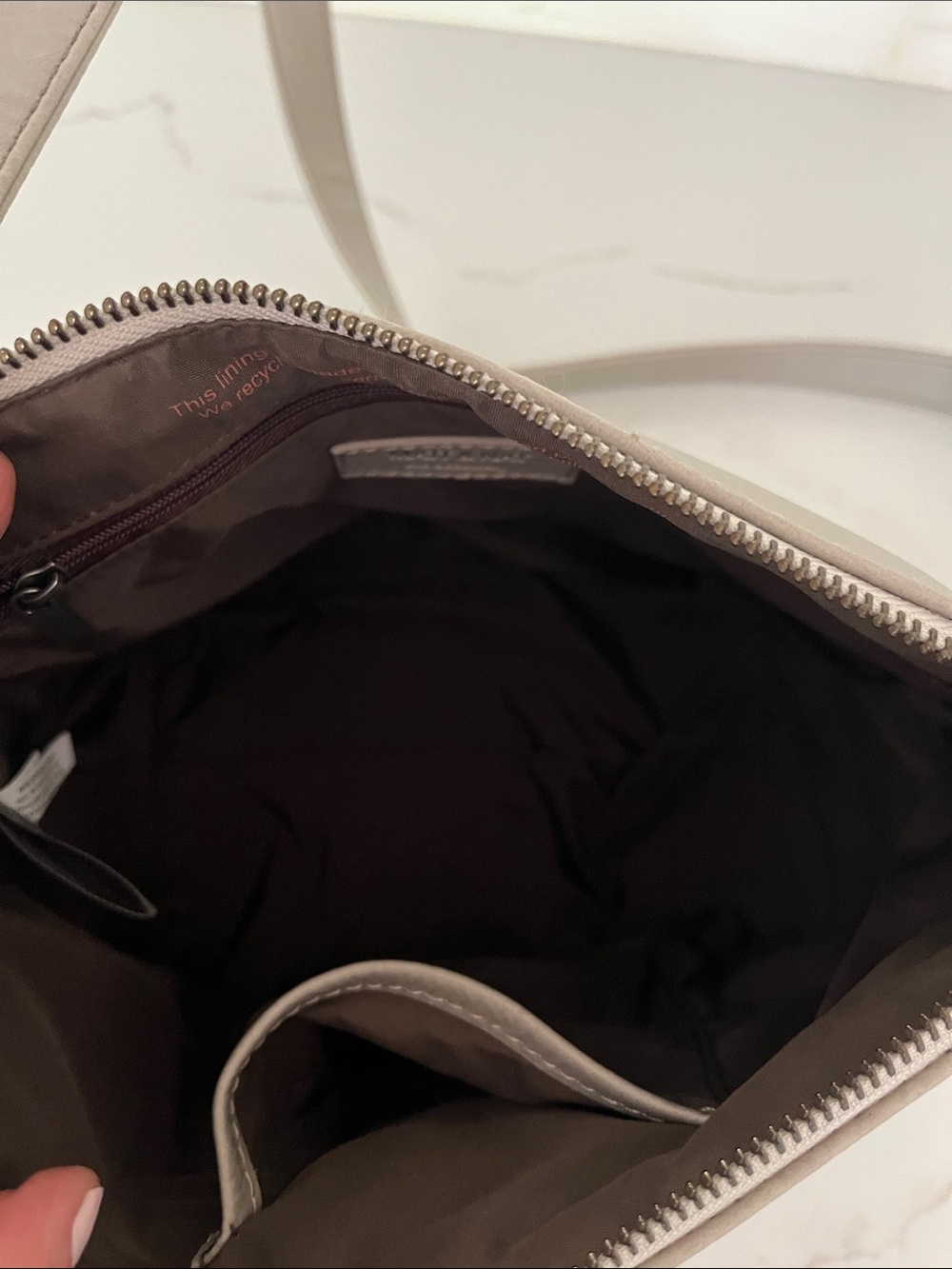 Matt & Nat NEW Sam Vegan Grain Leather Crossbody Bag Purse in Plateau - Picture 13 of 14